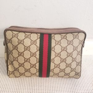 Authentic Vintage gucci GG canvas clutch